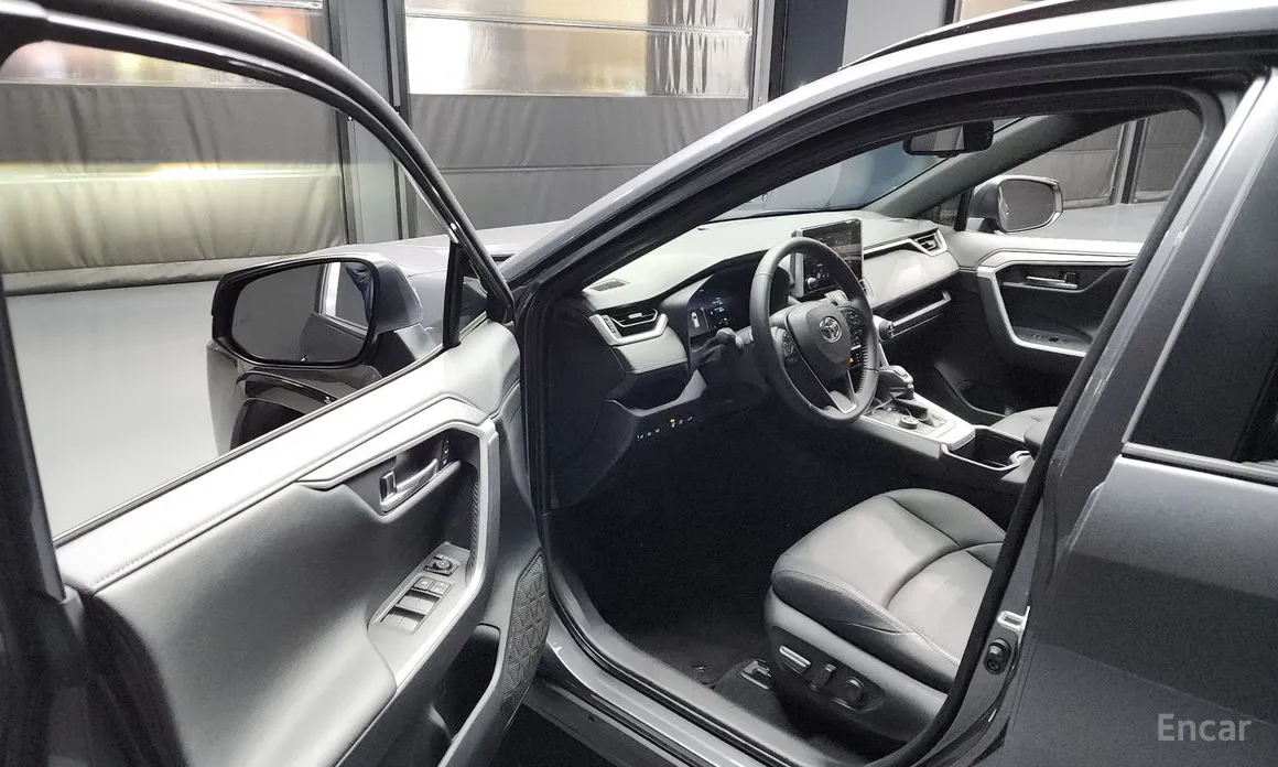 Toyota RAV4 2019 2.5 4WD PHEV XSE