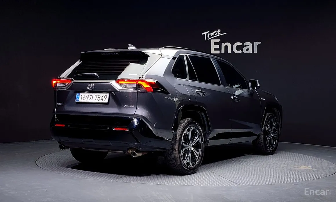 Toyota RAV4 2019 2.5 4WD PHEV XSE