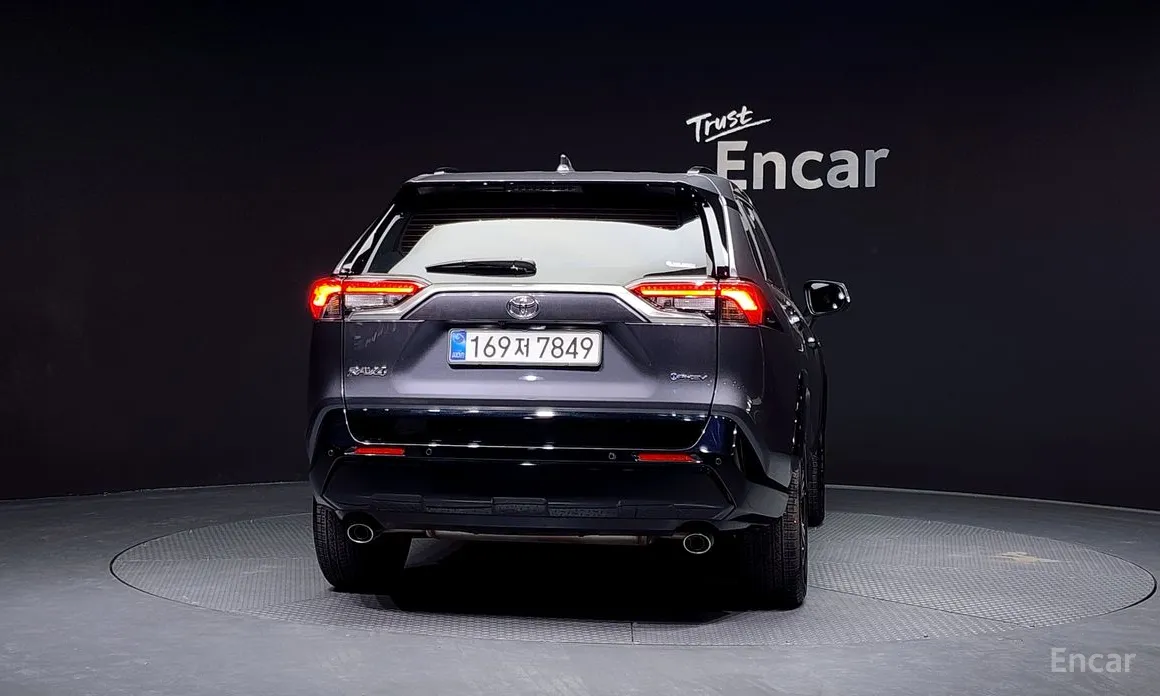 Toyota RAV4 2019 2.5 4WD PHEV XSE