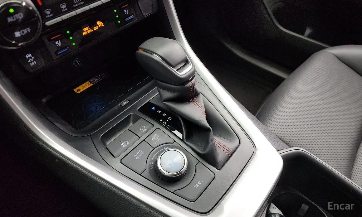 Toyota RAV4 2019 2.5 4WD PHEV XSE