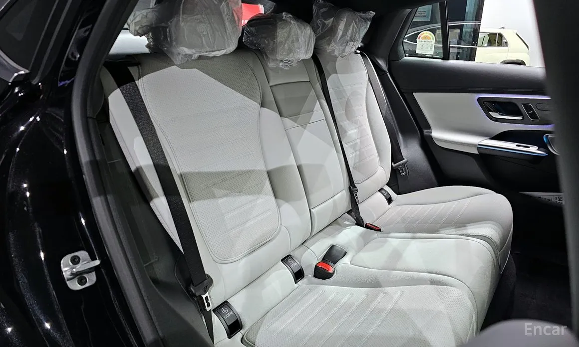 Mercedes-Benz GLC-Class 2023 GLC300 4MATIC Coupe