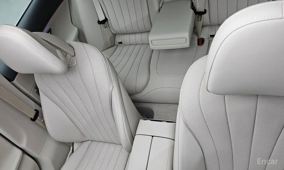 Mercedes-Benz E-Class 2024 E350e 4MATIC