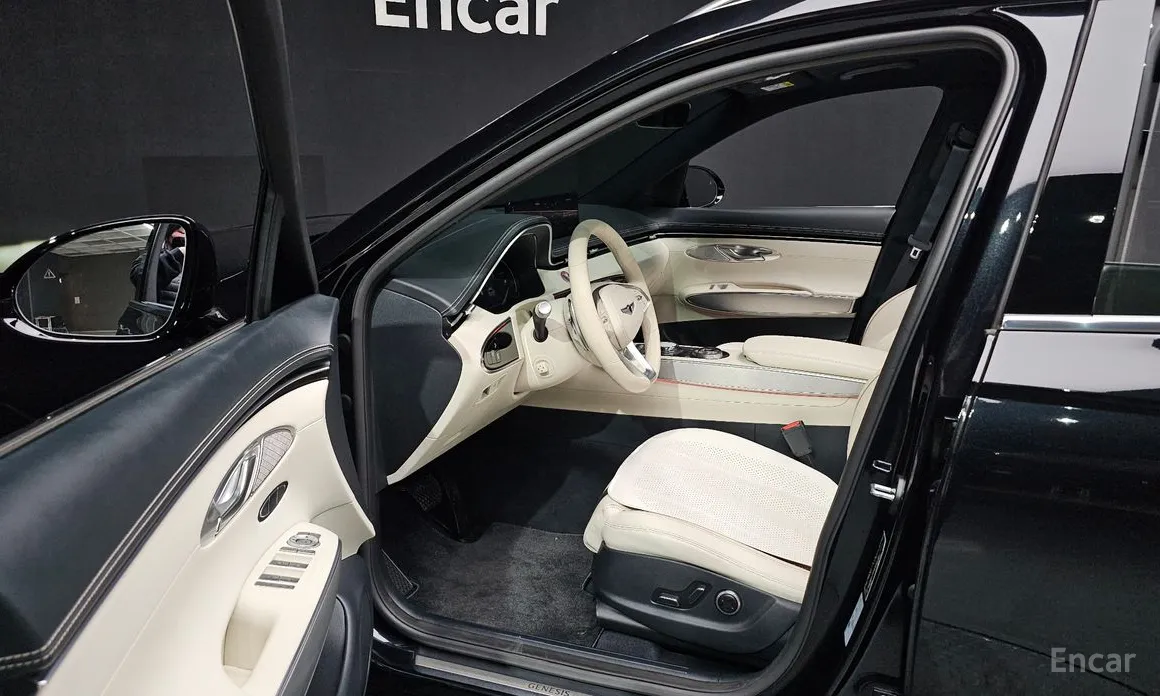 Genesis GV70 2022 e-AWD