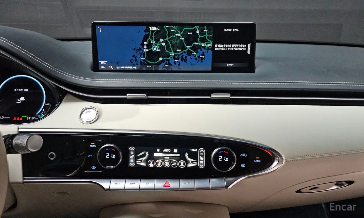 Genesis GV70 2022 e-AWD