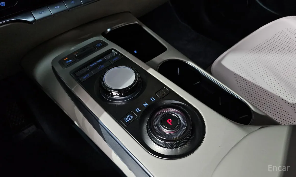 Genesis GV70 2022 e-AWD