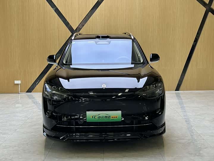 Aito M9 2025 2025款 增程 Ultra版 52kWh 6座版