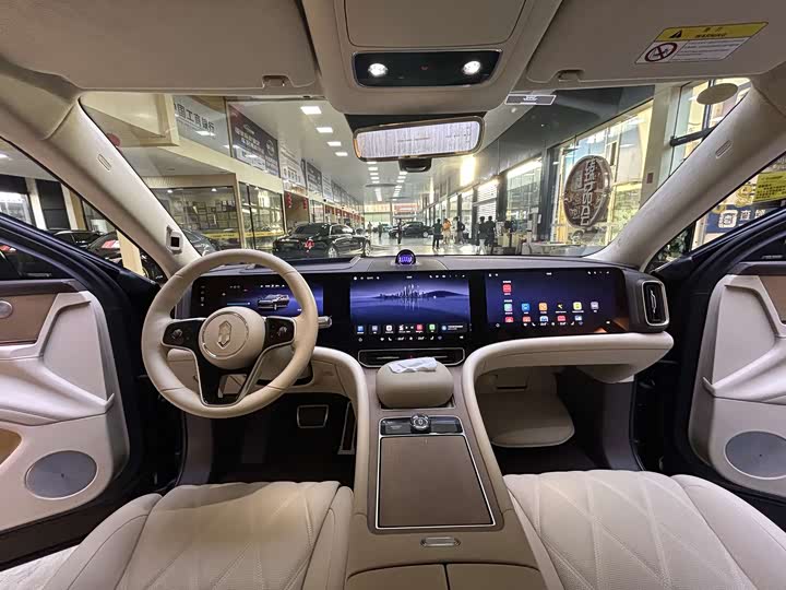 Aito M9 2025 2025款 增程 Ultra版 52kWh 6座版