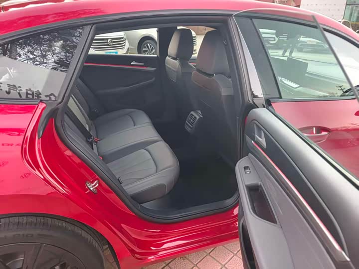 Volkswagen Lamando L 2026 2026款 凌渡L GTS 380TSI 凌风百万纪念版