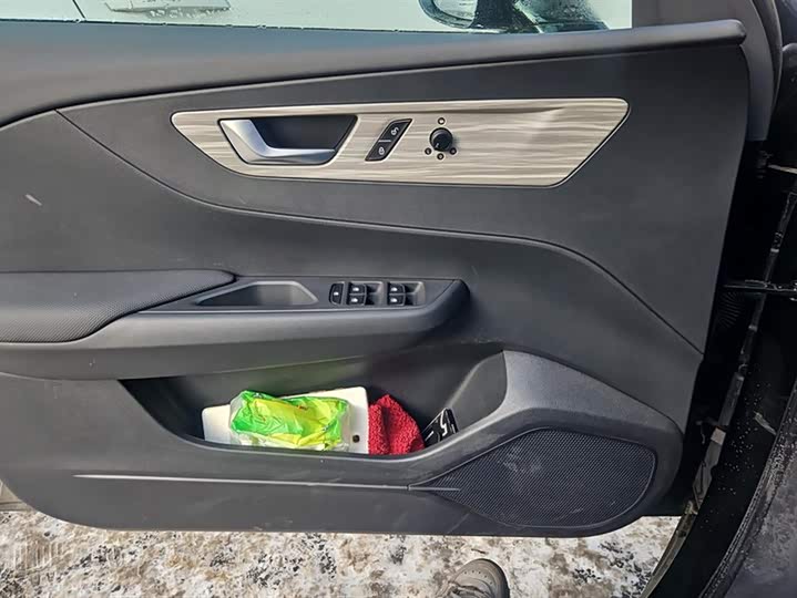 Hongqi E-QM5 2024 2024款 560km PLUS