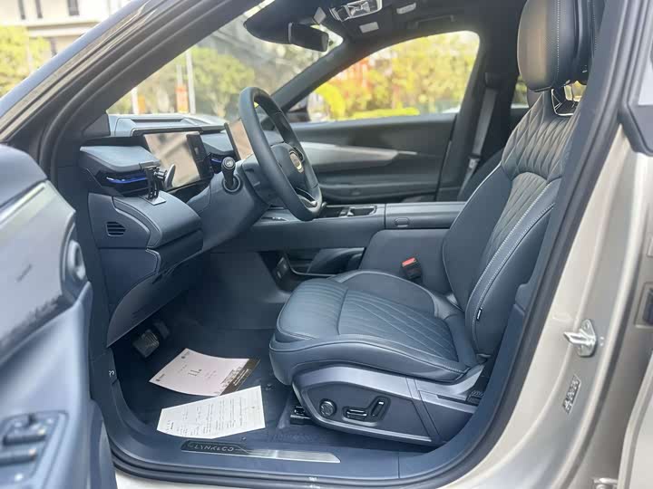 Lynk & Co 08 EM-P Hybrid 2026 2026款 160长续航Ultra