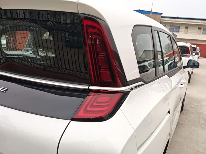 Bestune NAT 2022 2022款 舒享出行版 100kW 425km