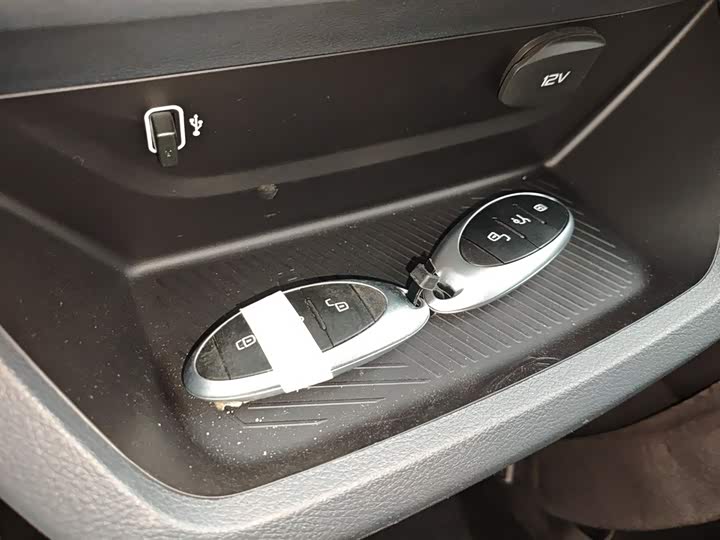 Bestune NAT 2022 2022款 舒享出行版 100kW 425km