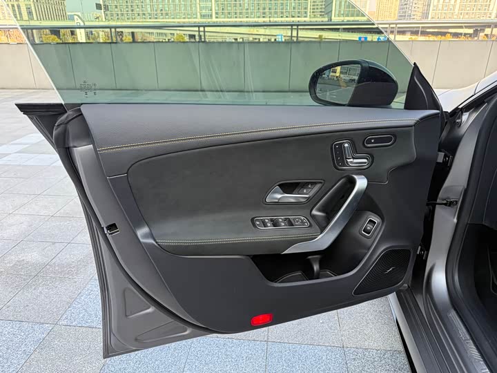 Mercedes-Benz CLA-Class AMG 2025 2025款 AMG CLA 45 S 4MATIC+