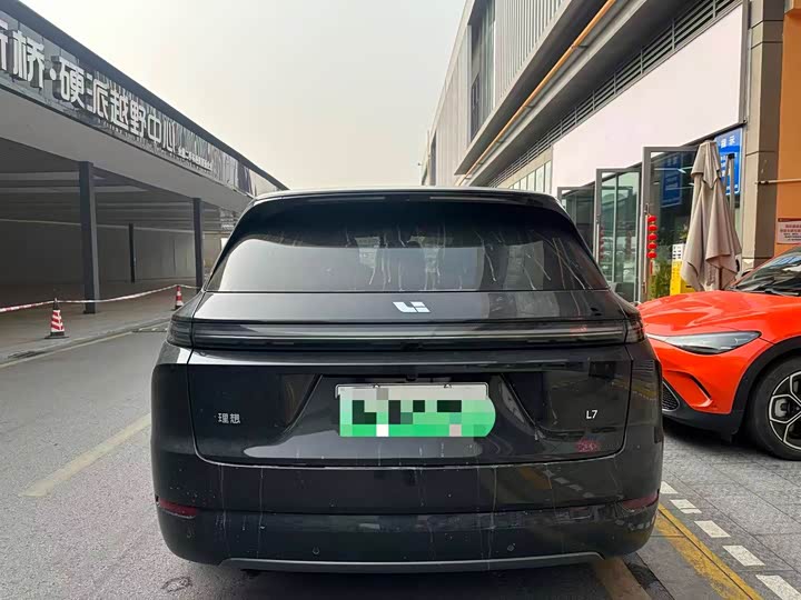 LiXiang L7 2025 2025款 Pro 智能焕新版