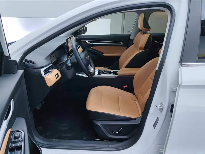 Geely Emgrand 2025 2025款 第4代 1.5L CVT旗舰型