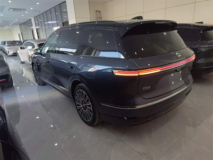 2026 Nio ES8