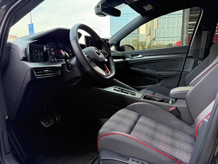 Volkswagen Golf GTI 2025 2025款 380TSI DSG GTI