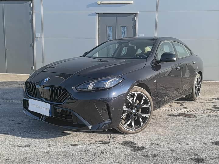 BMW 2 Series 2025 2025款 225L M运动曜夜套装
