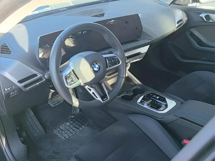 BMW 2 Series 2025 2025款 225L M运动曜夜套装