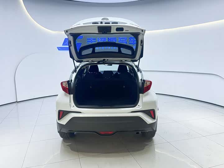 Toyota Izoa 2022 2022款 2.0L 奕行版