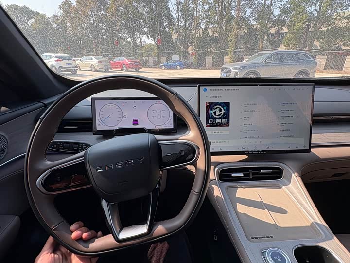 Chery Tiggo 8 Plus C-DM 2025 2025款 1.5T 116km 尊贵型 5座