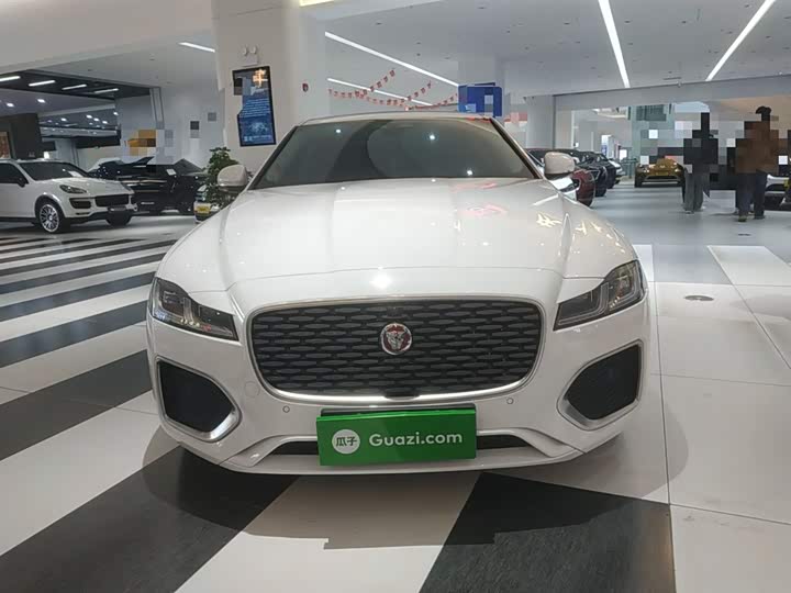 Jaguar XF L 2024 2024款 2.0T P250 两驱尊享豪华版