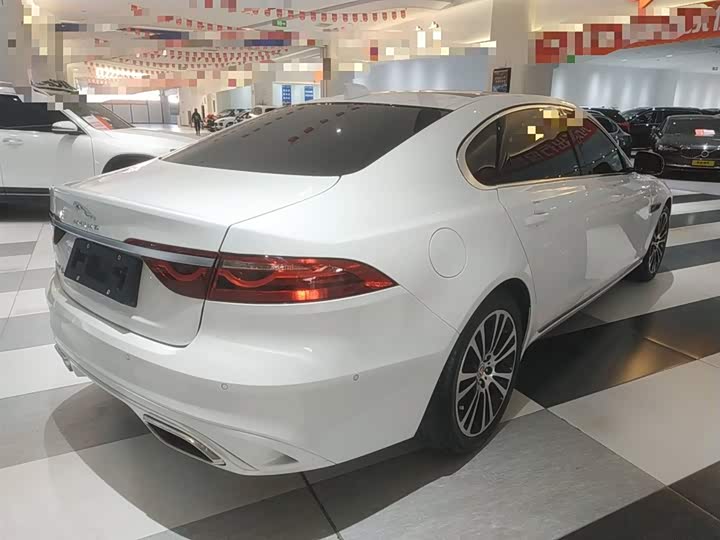 Jaguar XF L 2024 2024款 2.0T P250 两驱尊享豪华版