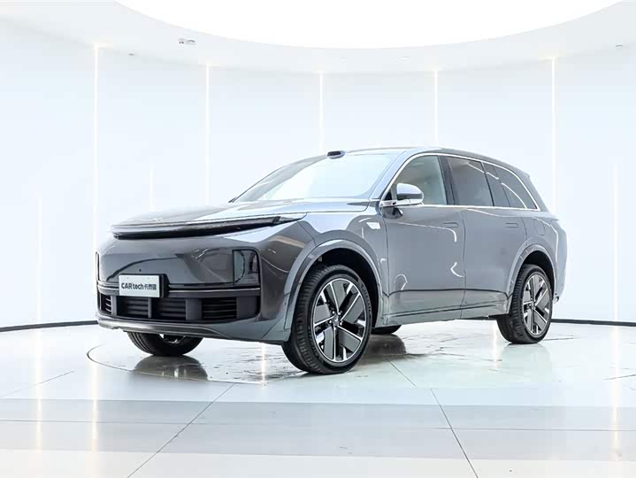 LiXiang L8 2025 2025款 Ultra 智能焕新版