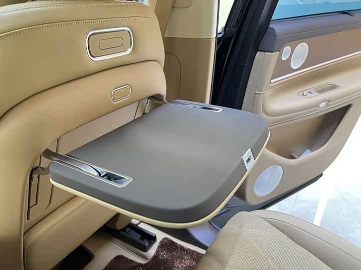 Aito M9 2025 2025款 增程 Ultra版 52kWh 6座版