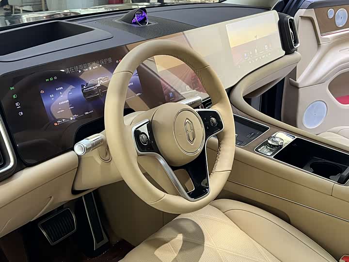 Aito M9 2025 2025款 增程 Ultra版 52kWh 6座版