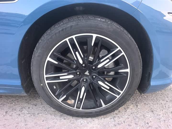 Hozon S 2024 2024款 增程 1060 Lite版