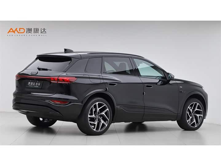 Audi Q6L e-tron 2026 2026款 首发领航版
