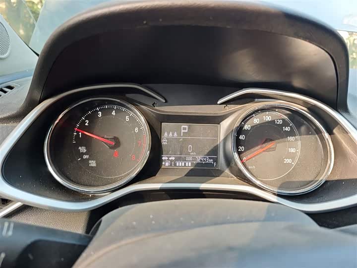 Chevrolet Onix (Cavalier) 2021 2021款 325T 自动欣悦版