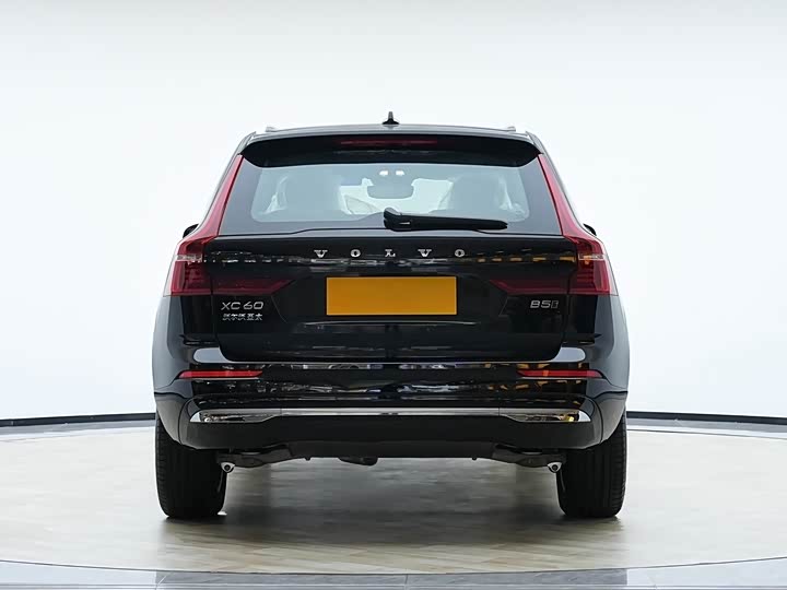 Volvo XC60 2026 2026款 B5 四驱智远豪华版