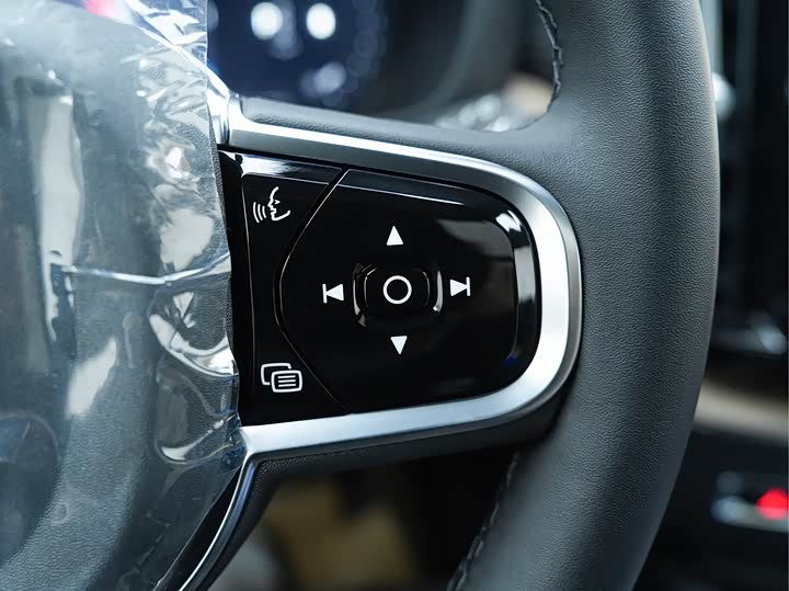 Volvo XC60 2026 2026款 B5 四驱智远豪华版