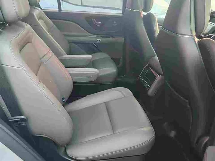 Lincoln Aviator 2024 2024款 3.0T V6 四驱奢雅版 六座