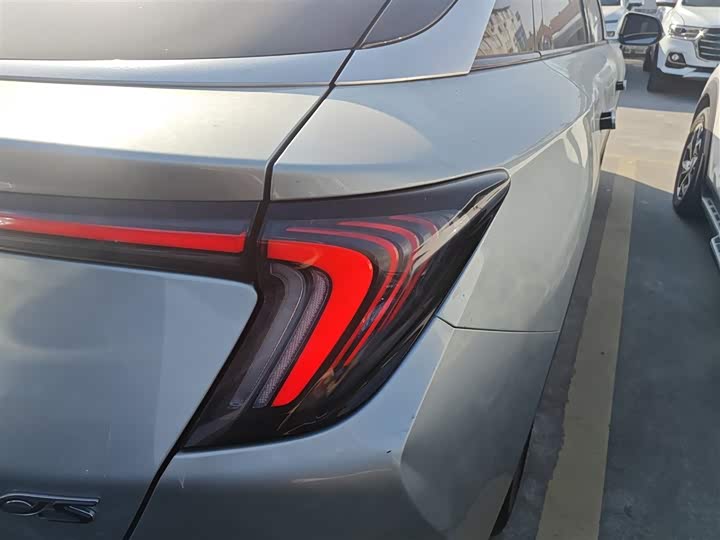 BAIC Arcfox Alpha S 2022 2022款 525S 175kW