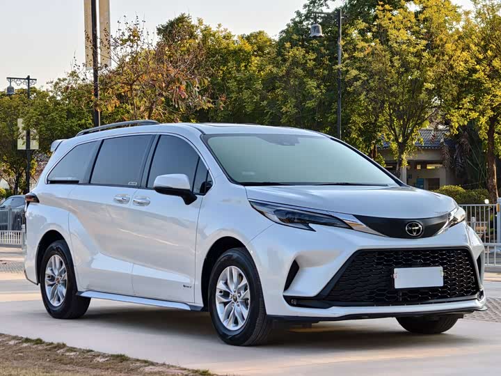 Toyota Granvia 2024 2024款 2.5L混动 舒适版