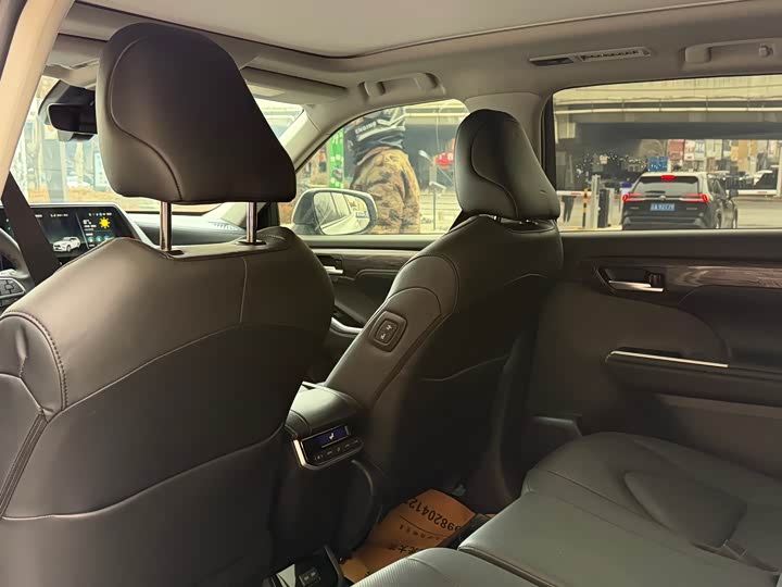 Toyota Highlander 2024 2024款 2.5L智能电混双擎四驱尊贵版 7座