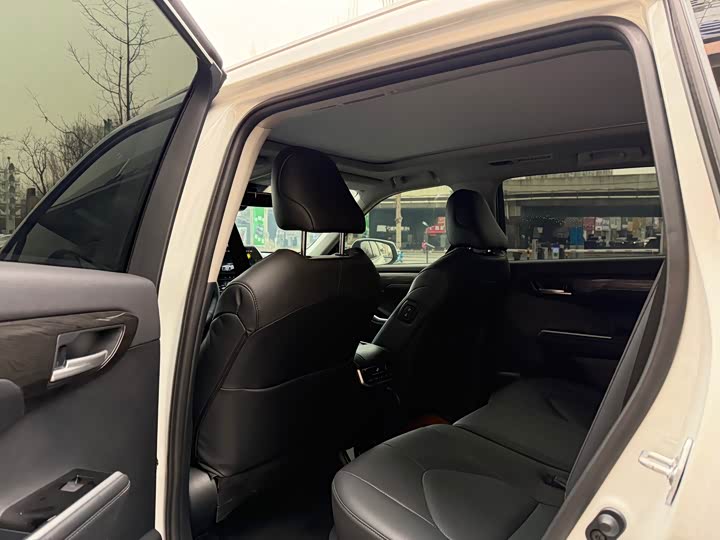 Toyota Highlander 2024 2024款 2.5L智能电混双擎四驱尊贵版 7座