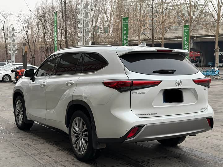 Toyota Highlander 2024 2024款 2.5L智能电混双擎四驱尊贵版 7座