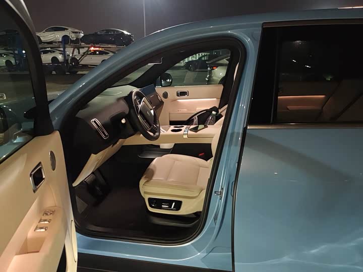 LiXiang L7 2025 2025款 Max 智能焕新版