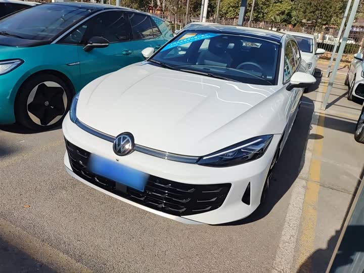 Volkswagen Lamando L 2026 2026款 凌渡L 300TSI 凌风版