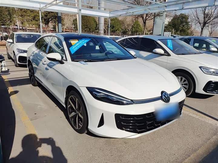 Volkswagen Lamando L 2026 2026款 凌渡L 300TSI 凌风版