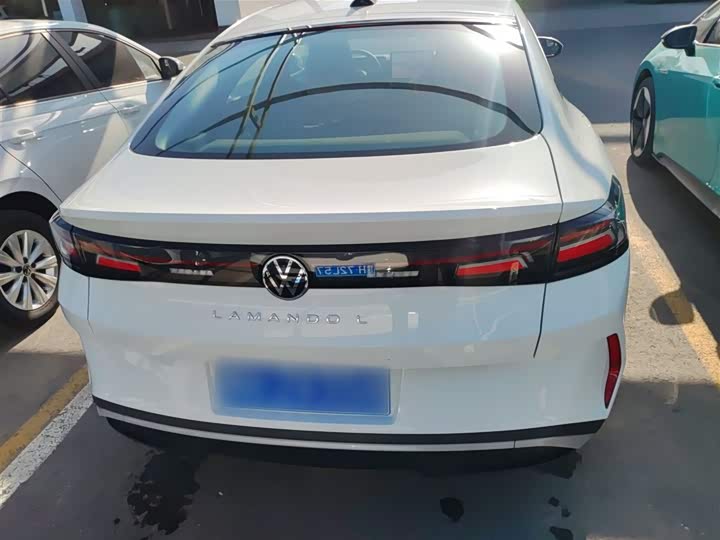 Volkswagen Lamando L 2026 2026款 凌渡L 300TSI 凌风版