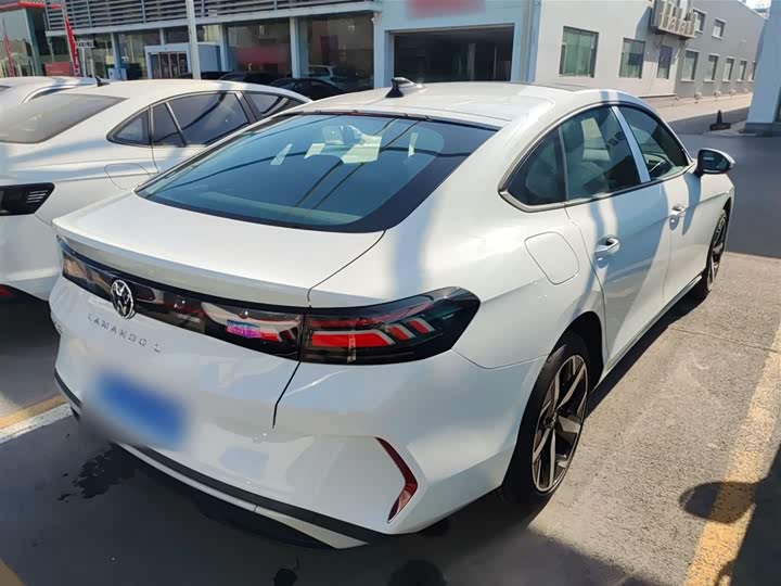 Volkswagen Lamando L 2026 2026款 凌渡L 300TSI 凌风版