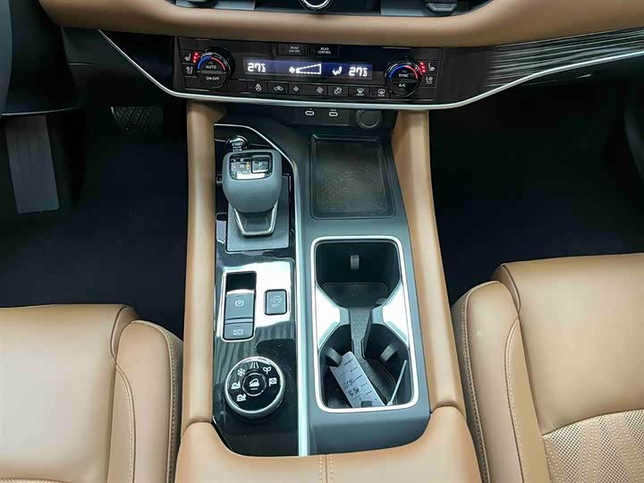 Nissan Pathfinder 2024 2024款 380VC-TURBO 四驱智尊版 6座