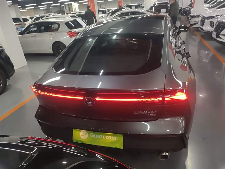 Changan UNI-V Hybrid 2023 2023款 智电iDD 1.5T 113km智酷型