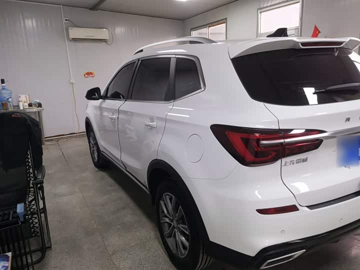 Roewe RX5 2025 2025款 PLUS 330TGI 自动领潮智惠版