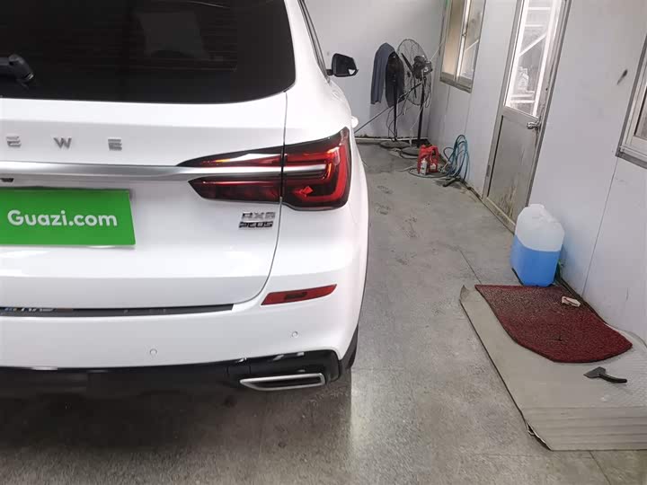 Roewe RX5 2025 2025款 PLUS 330TGI 自动领潮智惠版